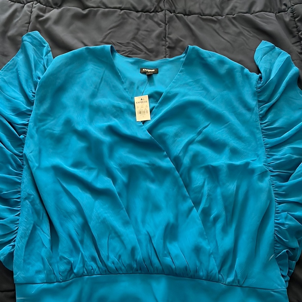 Express blouse sine L new